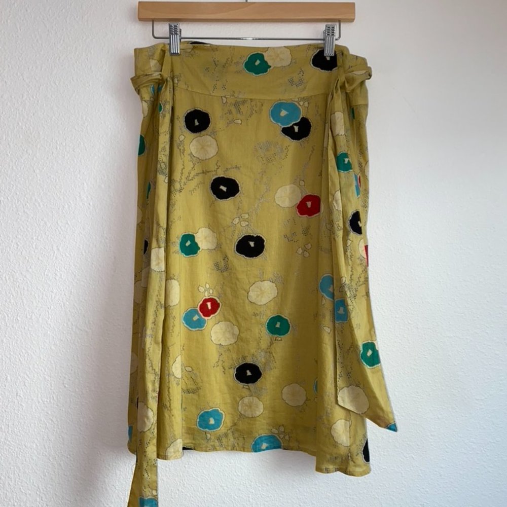 Isda and Co Yellow Spotted Floral Knee Length Skirt